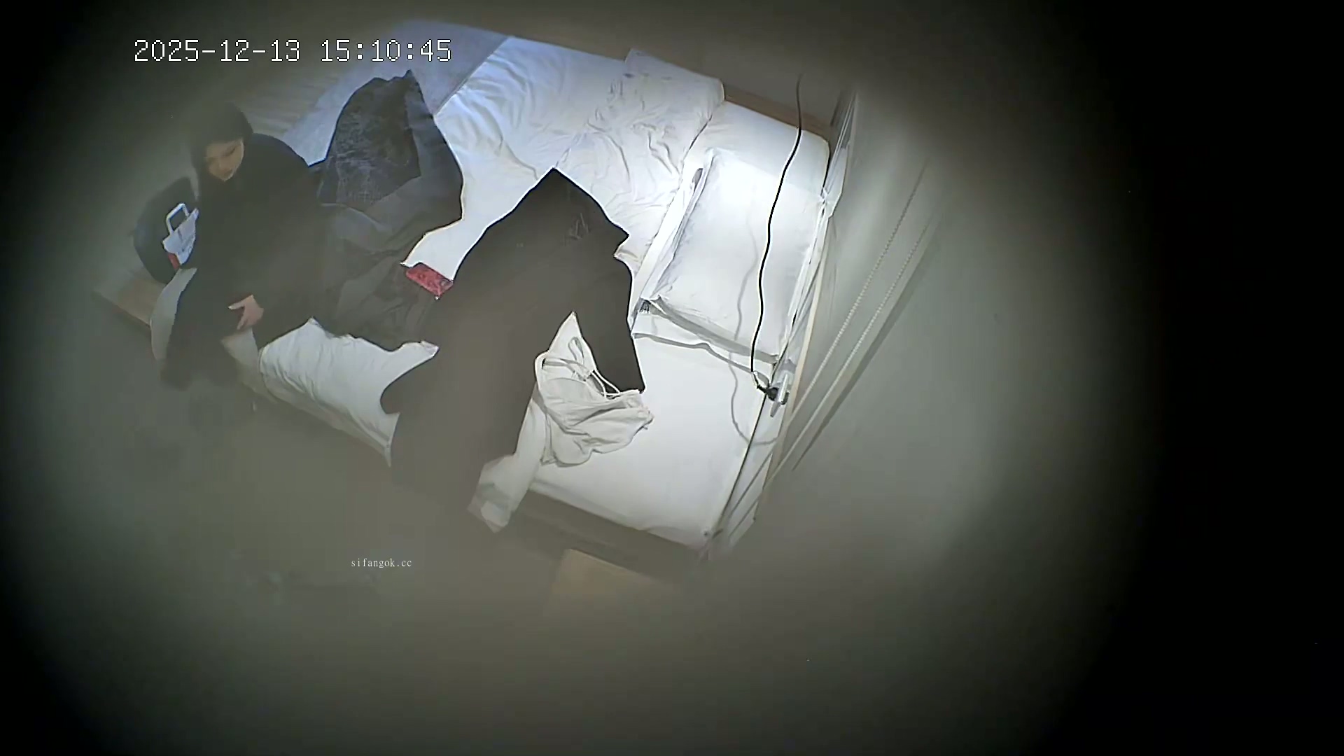 图片[5]-❤️20251214酒店针孔偷拍❤️参加婚礼的伴娘结束后被男朋友折叠起来狂操-老宋小屋