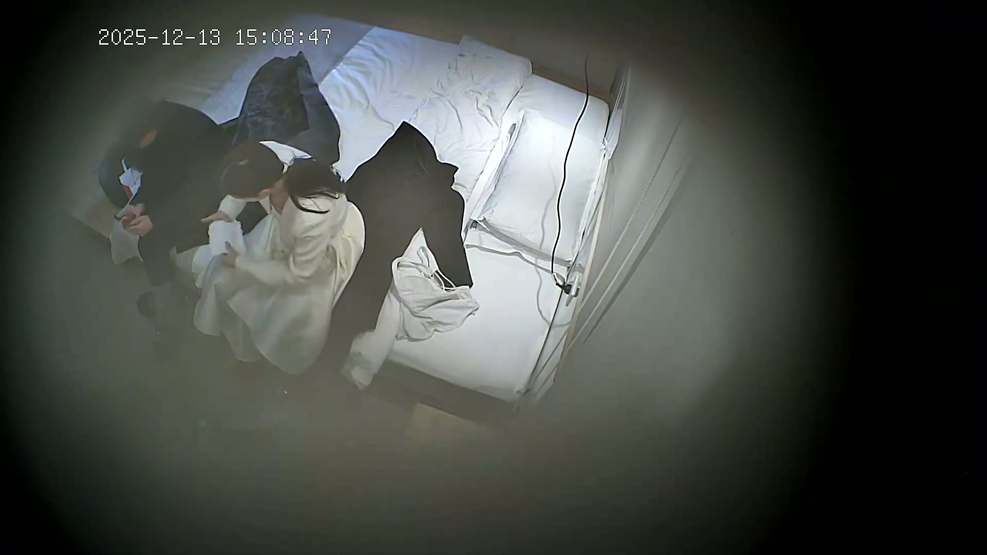 图片[4]-❤️20251214酒店针孔偷拍❤️参加婚礼的伴娘结束后被男朋友折叠起来狂操-老宋小屋