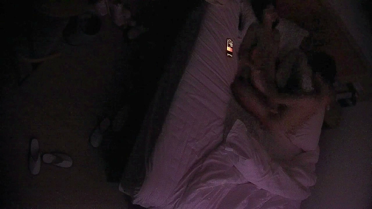 图片[9]-20251228酒店针孔偷拍高颜值情侣初识风月动作生涩傲娇害羞又兴奋-老宋小屋