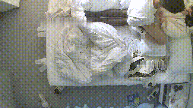 图片[2]-流出酒店偷拍美丽懵懂小女孩 来事了也要满足男友变态SM癖好-老宋小屋