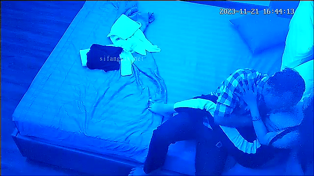 图片[2]-强推强推！酒店偷拍！长得非常漂亮的超高颜值大胸女神，竟被猥琐地中海大叔操了V (1)-老宋小屋