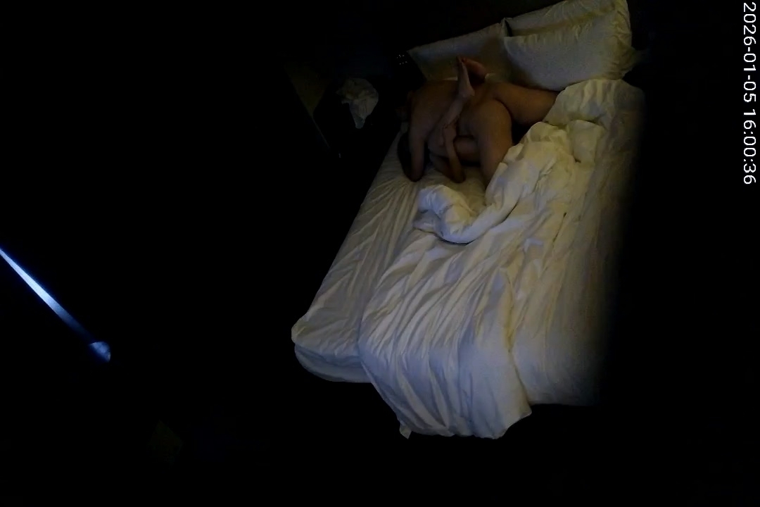 图片[4]-【酒店针孔偷拍】⏪酒店偷拍⏩长腿少妇被双腿扛起来挨操-老宋小屋