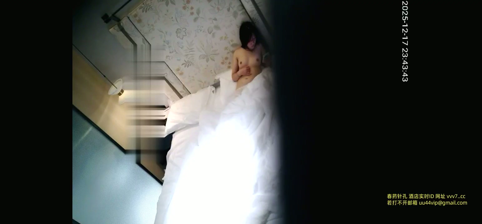 图片[13]-酒店针孔偷拍 颜值绝对够用的清纯美女开房做爱 奶子不小 被男友趴在上面怼-老宋小屋