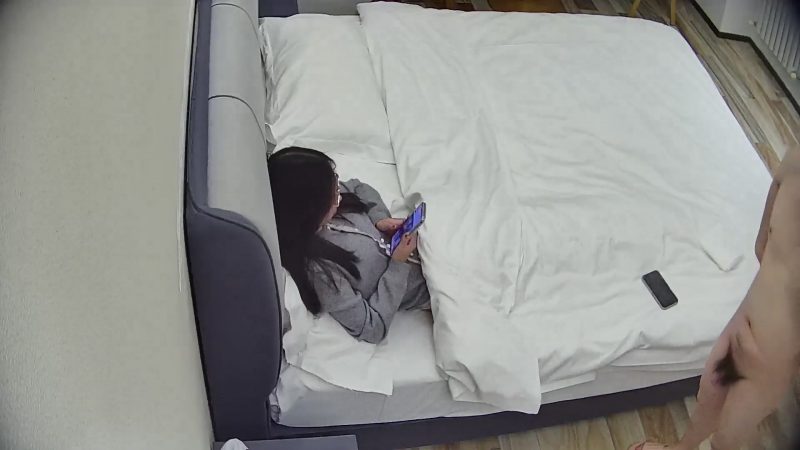 ❤️20251202❤️秀气眼镜妹和小帅男友相约到酒店看电影啪啪-老宋小屋