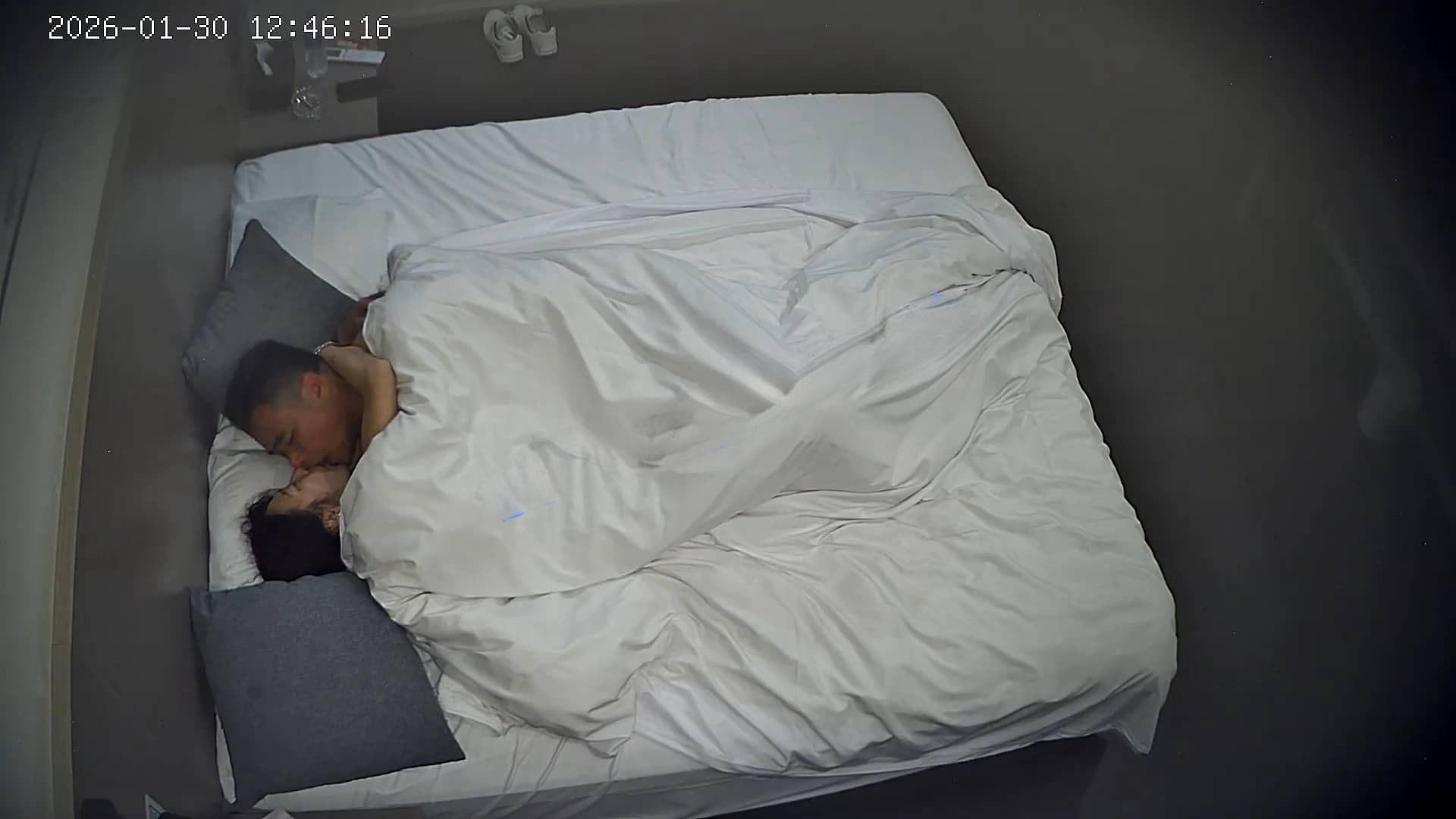 图片[2]-❤️20260130酒店针孔偷拍中年男女大白天开房偷情把腿抱起来无套内射-老宋小屋