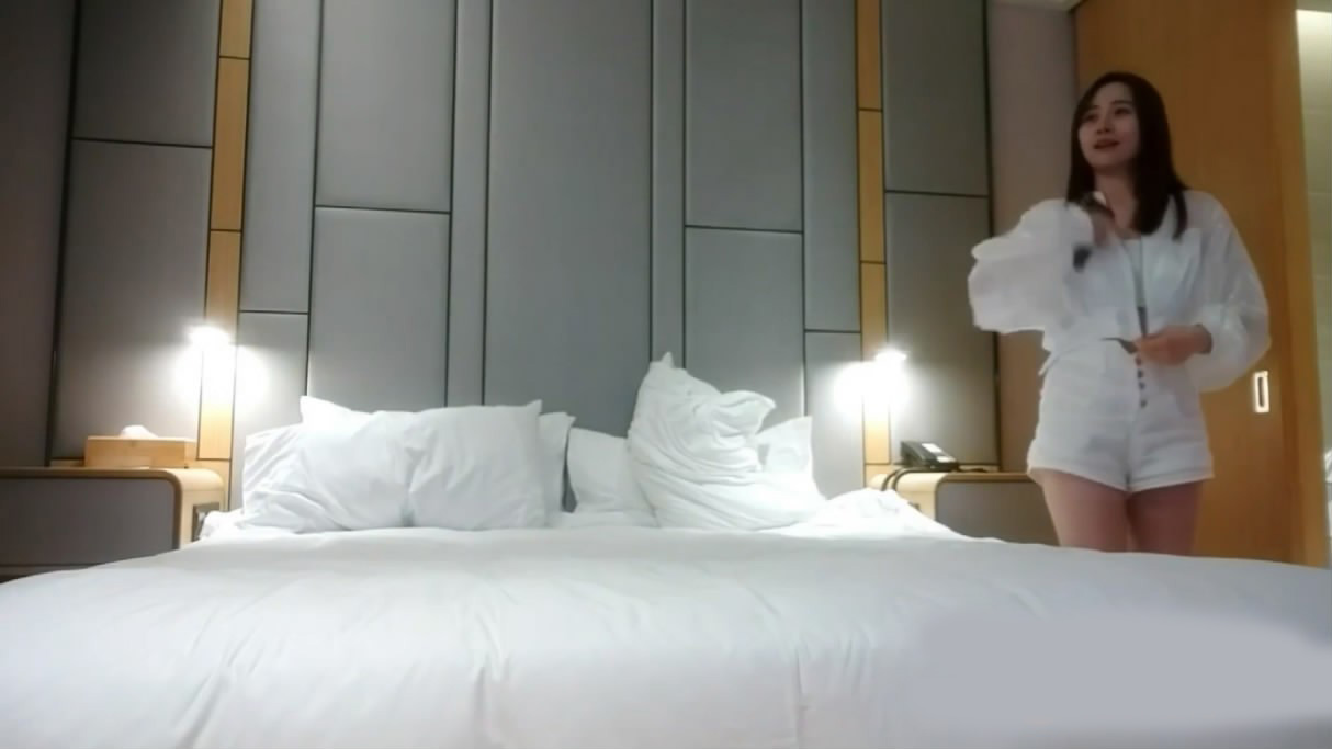 图片[2]-新人探花小严连锁酒店约外围 爆操反差婊兼职幼师身材高挑水多娇喘动听-老宋小屋