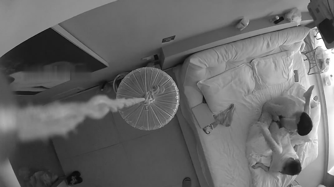 图片[2]-[无水印]2023-11酒店偷拍极品JK学生妹 大白天和男友操穴 一炮又一炮-老宋小屋