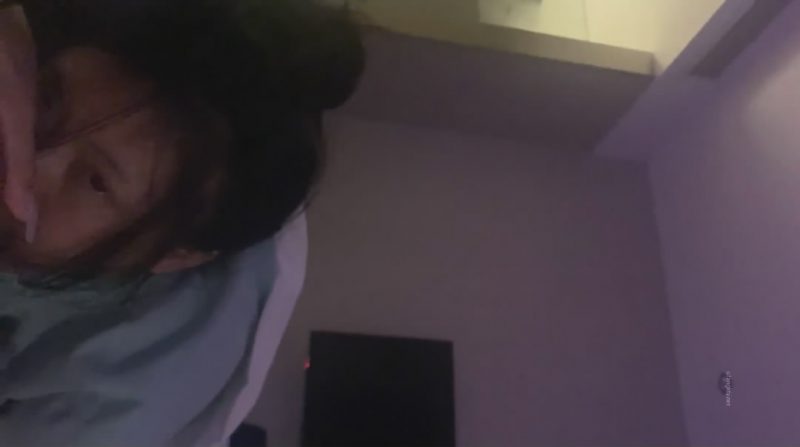 厦门街头搭讪抖音卖衣服的小网红??酒店开房啪啪娇小的身材非常适合抱起来双脚离地狠狠草-老宋小屋