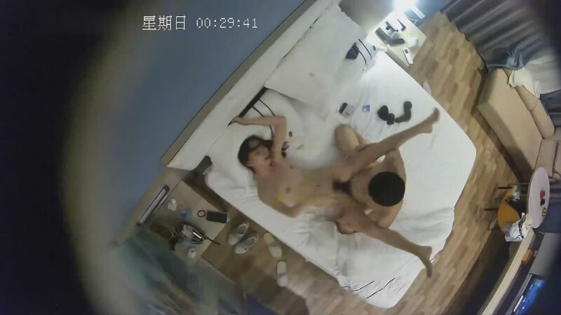 图片[7]-安防酒店摄像头偷拍❤️年轻白领情侣半夜开房女友穿上被男友用情趣用品热身后各种姿势啪啪-老宋小屋