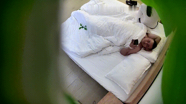 高清精品-新片速递酒店绿叶房高清偷拍胖大款五一幽会包养的情人让妹子上位骑坐草他-老宋小屋