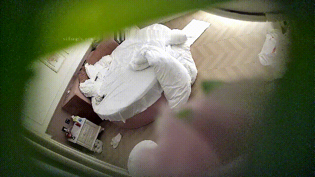 图片[2]-高清精品-新流出酒店偷拍❤️大叔搞嫩妹纯欲女孩的初夜惊心洞破2-老宋小屋