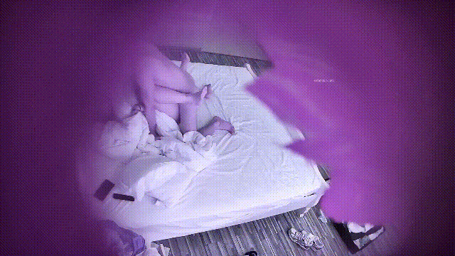 图片[3]-高清无水印-新流出酒店偷拍异地相聚的学生情侣带着行李来开房草完逼匆匆离开-老宋小屋