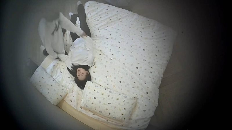 3-1流出酒店偷拍连续几天入住学生情侣清纯甜美学生妹被男友无套抽插操哭了-老宋论坛