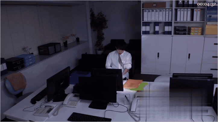 ✨【AI明星换脸】「张雨绮」我的淫娃上司 晚上在办公室加班打手枪被上司撞见 结果被女上司狠狠满足了[340MB/31:43/WF]愃-老宋小屋