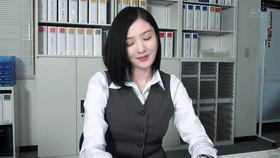 【AI明星换脸】✨章若楠✨上班被骚扰的女职员！ 极品换脸，值得收藏！[561.82M/MP4/00:19:49/116]-老宋小屋