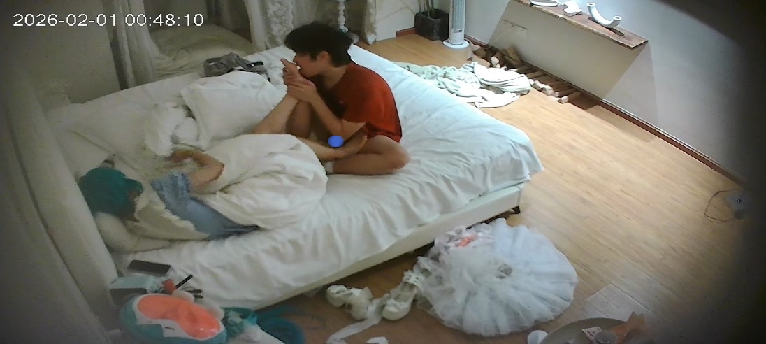 图片[1]-2-1流出酒店偷拍cos圈真乱两个角色扮演的小年轻在酒店乱搞-老宋论坛