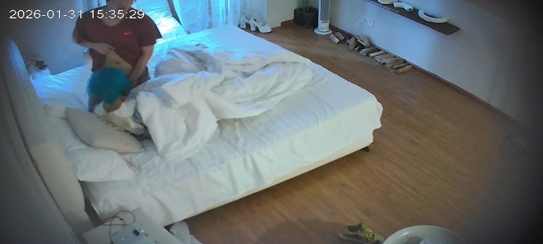 图片[6]-2-1流出酒店偷拍cos圈真乱两个角色扮演的小年轻在酒店乱搞-老宋论坛