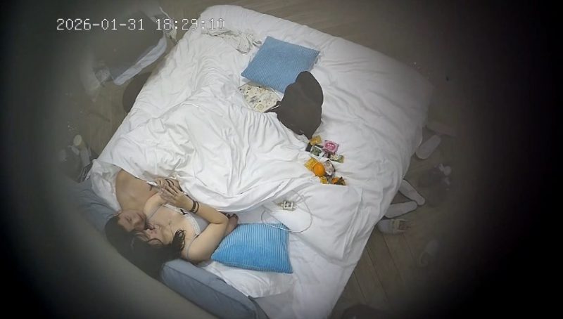 2026-1-31酒店偷拍 气质高颜值美女被分腿操穴-老宋小屋