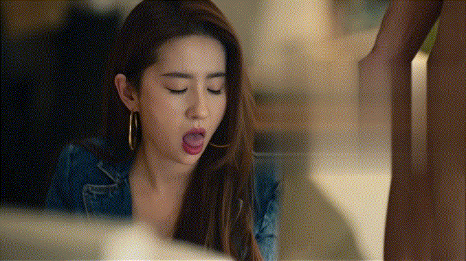 图片[2]-【AI创意推演】爆火玫瑰故事魔改新编！神仙姐姐整活名场面！-老宋论坛