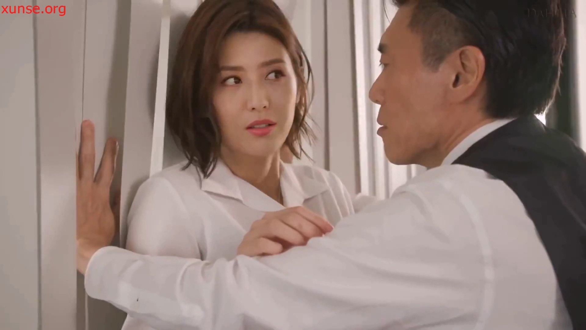 图片[1]-【AI明星换脸】✅佟丽娅✅-来自老板的潜规则，被迫发生关系[MP4/1.54G/00:22:45/116]氺-老宋小屋