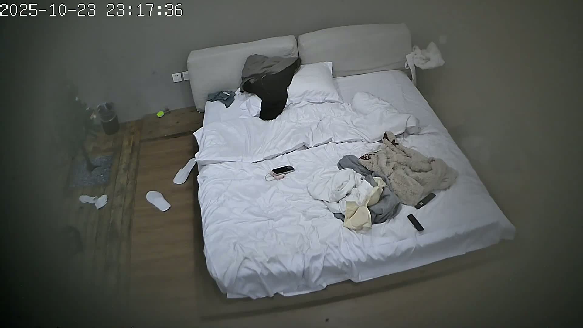 图片[4]-新流出大学城附近酒店偷拍白衬衫的清纯学妹套上毛衣赴约被胖哥无套外射-老宋小屋