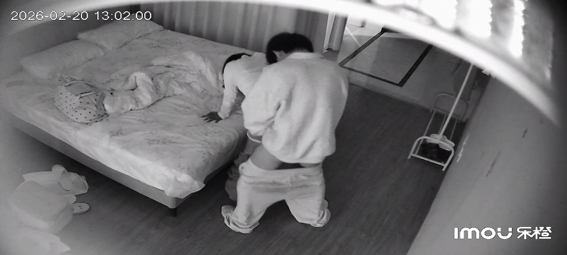 图片[8]-2-20流出乐橙酒店偷拍 猥琐男友退房之前硬脱妹子牛仔裤按着操一炮才走-老宋小屋