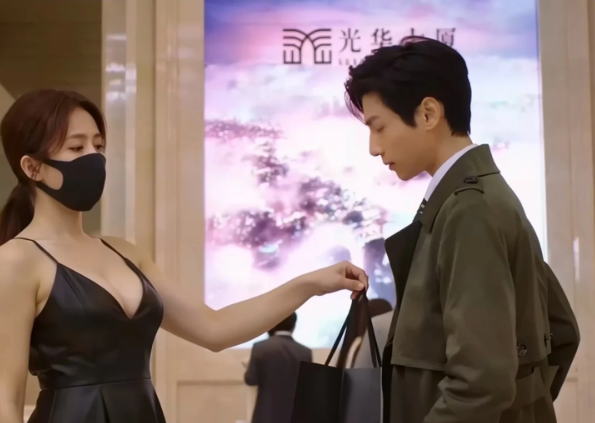 图片[2]-【AI预测解析】白鹿《半是蜜糖半是伤》第2集抢先看-老宋论坛