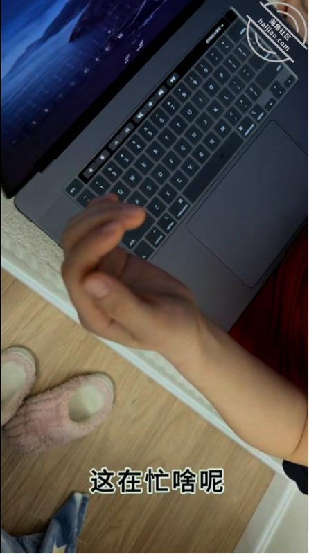 作者：姐姐的奶味 《125. 【视频】一个礼物换来老姐的一顿输出，小老弟的身体真的扛不住啊》-老宋小屋