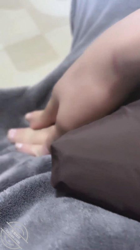 作者：嫂子的致命诱惑 《后入大奶子嫂子，把精液都射在了嫂子的蜜臀上》-老宋小屋