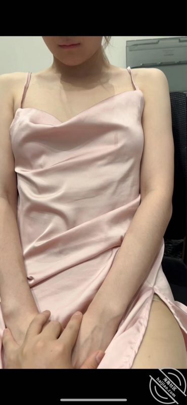 作者：和妹妹同居的生活 《（原创）刚考上大学的妹妹来到大城市和我同居…20足交+口爆》-老宋小屋