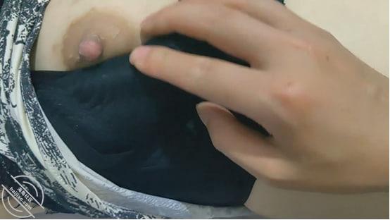 作者：大胸妹妹会喷奶 《（原创视频）老妹被我操得边喷奶，边高潮》-老宋小屋