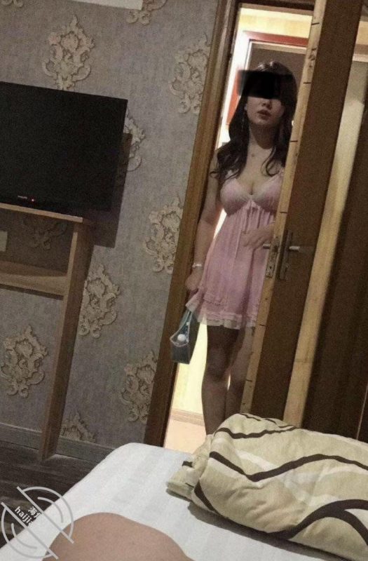 作者：精虫上脑小男孩 《（原创）巨乳少妇姐姐的致命诱惑，疯狂后入狂操，别致的一番体验……》-老宋小屋