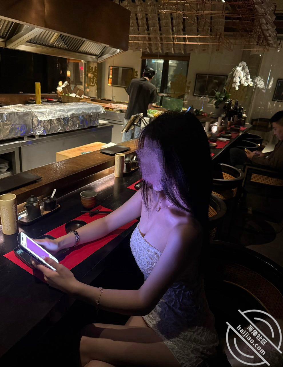 图片[1]-作者：精虫上脑小男孩 《（原创）斥巨资帮兄弟们揭秘空姐名媛私底下的骚逼德行！按在沙发上操到求饶！》-老宋小屋