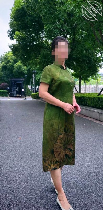 作者:熟控大胖 《《原创》五十多岁小学教师大姑妈,撕开黑丝抽插老熟女大姑老阴道,真的爽歪歪》-老宋小屋