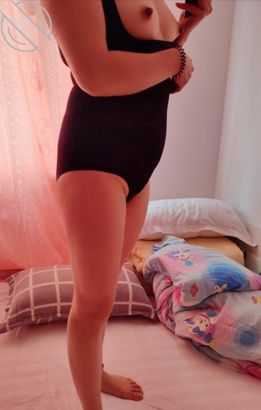 作者：熟控大胖 《原创！酒后妈妈的穿塑身衣，解开抽插骚妈的美鲍，已经四十九岁老骚母》-老宋小屋