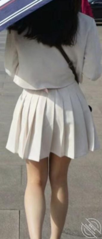 作者：熟控大胖 《【原创】白天在后爹家跟妈妈偷偷操逼，隔壁有人不敢出声的骚妈闷声流好多水》-老宋小屋