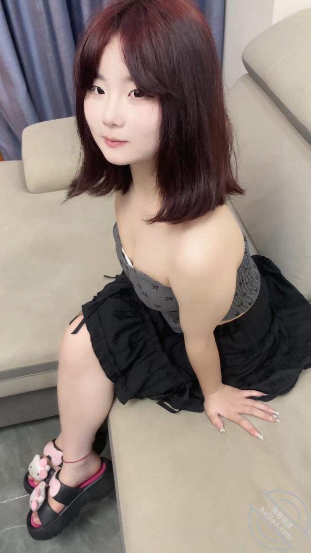 图片[1]-作者：烟色晚空、 《原创:连奶头都是粉的极品嫩妹,带朋友去兄弟家里干他的粉嫩老婆~》-老宋小屋