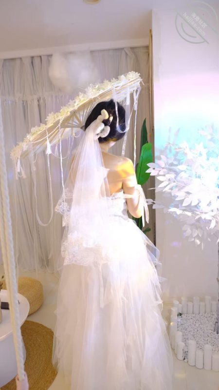 作者：我是奶气草莓 《【奶气原创68】女儿穿着婚纱被我肛交，痛的肛失禁》-老宋小屋