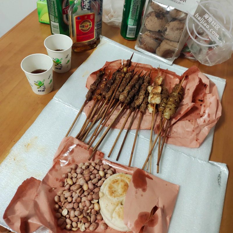 作者：回家的诱惑之母爱至上 《【原创】把老妈灌的稀醉，如愿以偿内射老妈！》-老宋小屋