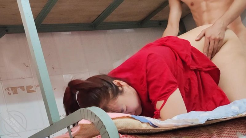 作者：妈妈少妇人妻爱好者 《【原创视频10】在她老公的神助攻下，终于又操上理发店老板娘了》-老宋小屋