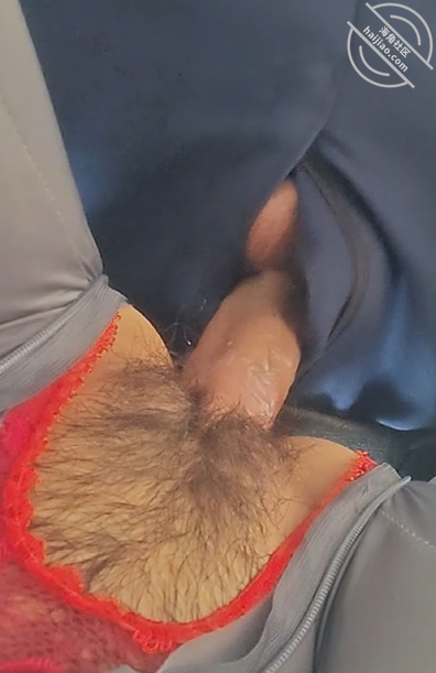 作者：爱玩求虐的婶婶 《【[真实原创】166、60°斜坡操逼，不停的变化姿势最终射炮成功》-老宋小屋