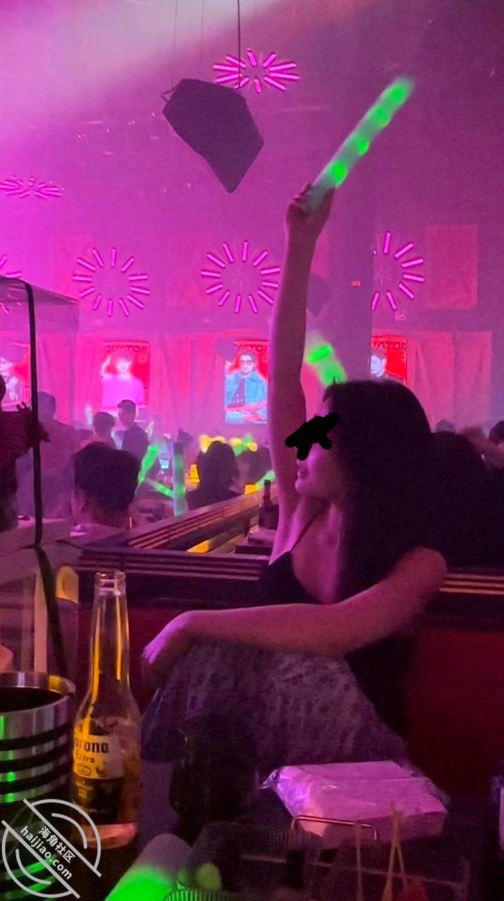 图片[1]-作者：好想好好爱一个人 《（原创）三亚高端模特陪玩，醉生梦死的三天。》-老宋小屋