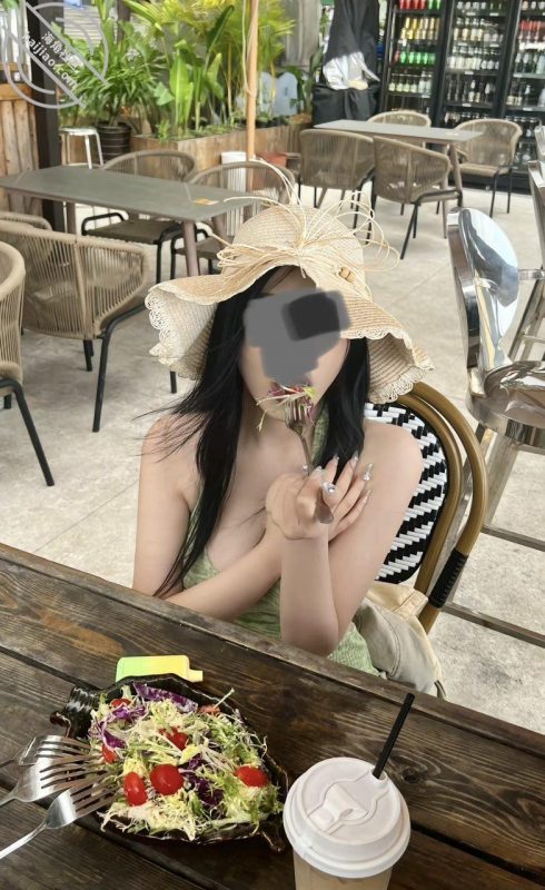 作者：好想好好爱一个人 《(原创）三亚高端模特陪玩，这辈子干过最极品的妞了，身材顶炸天！！!》-老宋小屋