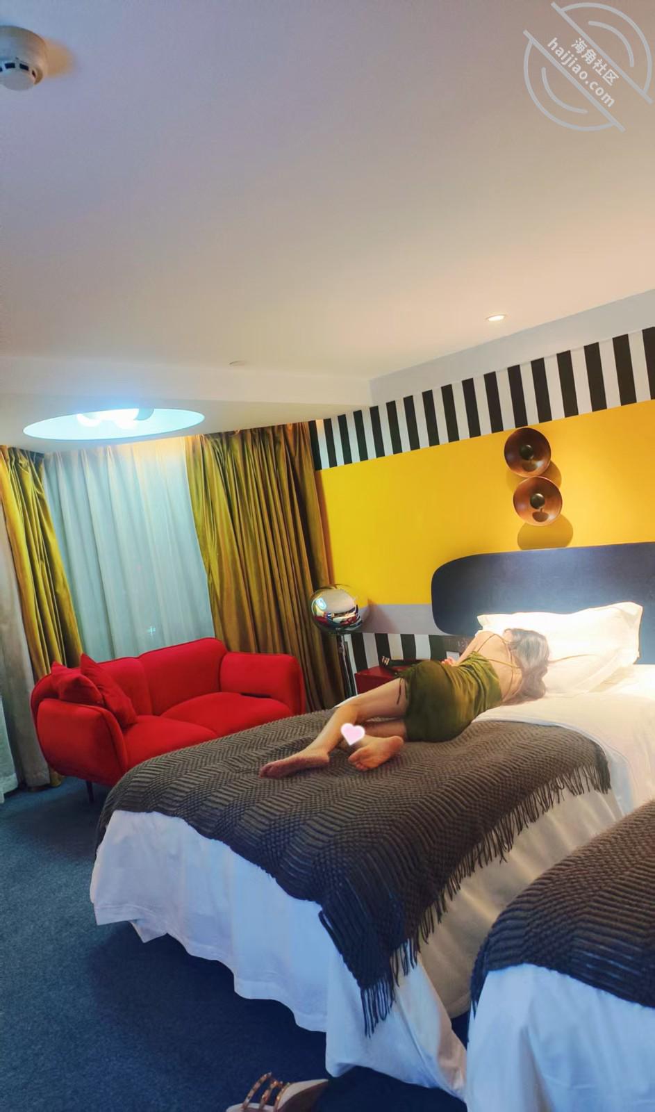 图片[1]-作者：亲姐的诱惑 《[原创视频]25.性欲高涨后淫荡骚逼姐姐主动足交，让我兴奋莫奋力冲刺》-老宋小屋