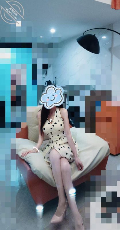 作者：亲姐的诱惑 《[原创视频]45跨市把骚逼姐姐操得化身淫娃荡妇放纵刺激下连叫老公爸爸爽爆》-老宋小屋