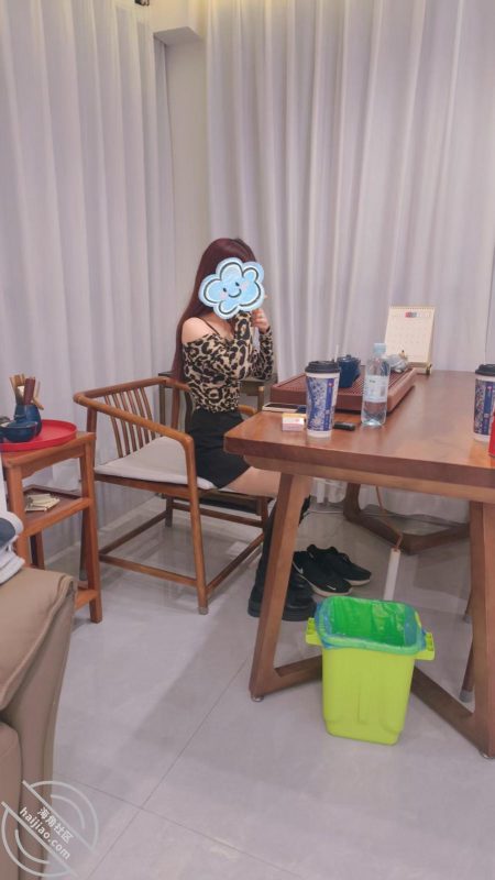 作者：亲姐的诱惑 《[原创视频]76.新房子还没乔迁就被我和姐姐挨个房间的做了，先从厨房开始》-老宋小屋