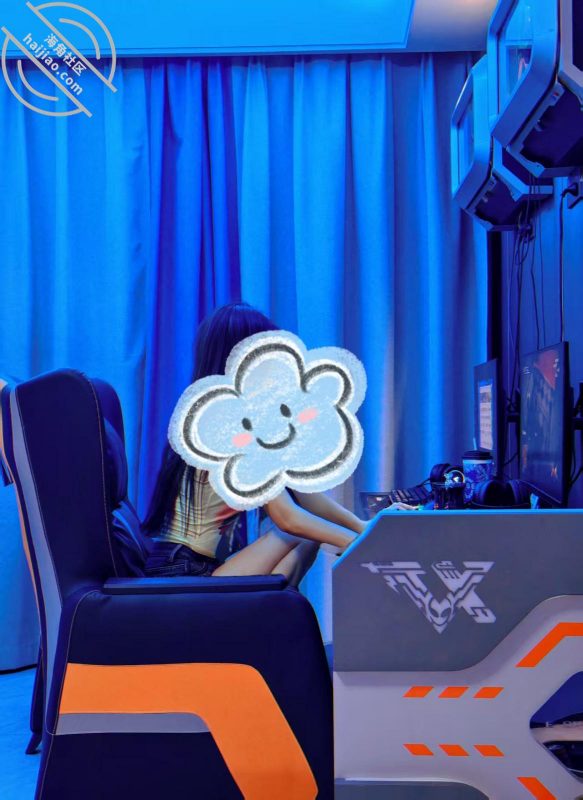 作者：亲姐的诱惑 《[原创视频]100.姐姐玩游戏我玩姐姐，暴力要姐姐深喉操到姐姐喷水内射》-老宋小屋