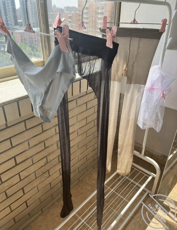 作者：我就放进去不动 《（原创）不顾她的威胁警告，我强干内射了我日思夜想的后妈……》-老宋小屋