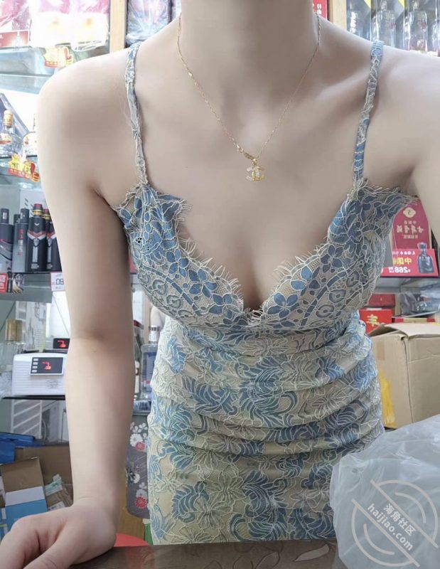 作者：我就放进去不动 《（真实原创）弟弟睡着后，我把后妈强干内射了，愤怒的后妈对我歇斯底里的大吼》-老宋小屋