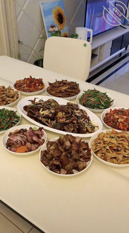 作者:我就放进去不动 《(原创)后妈生日的这天,我送了她一份大大的生日礼物,把她强上内射了。》-老宋小屋